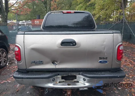 2003 Ford F-150 Lariat/Xlt из США, поврежденный, VIN 1FTRW08L53KB68875